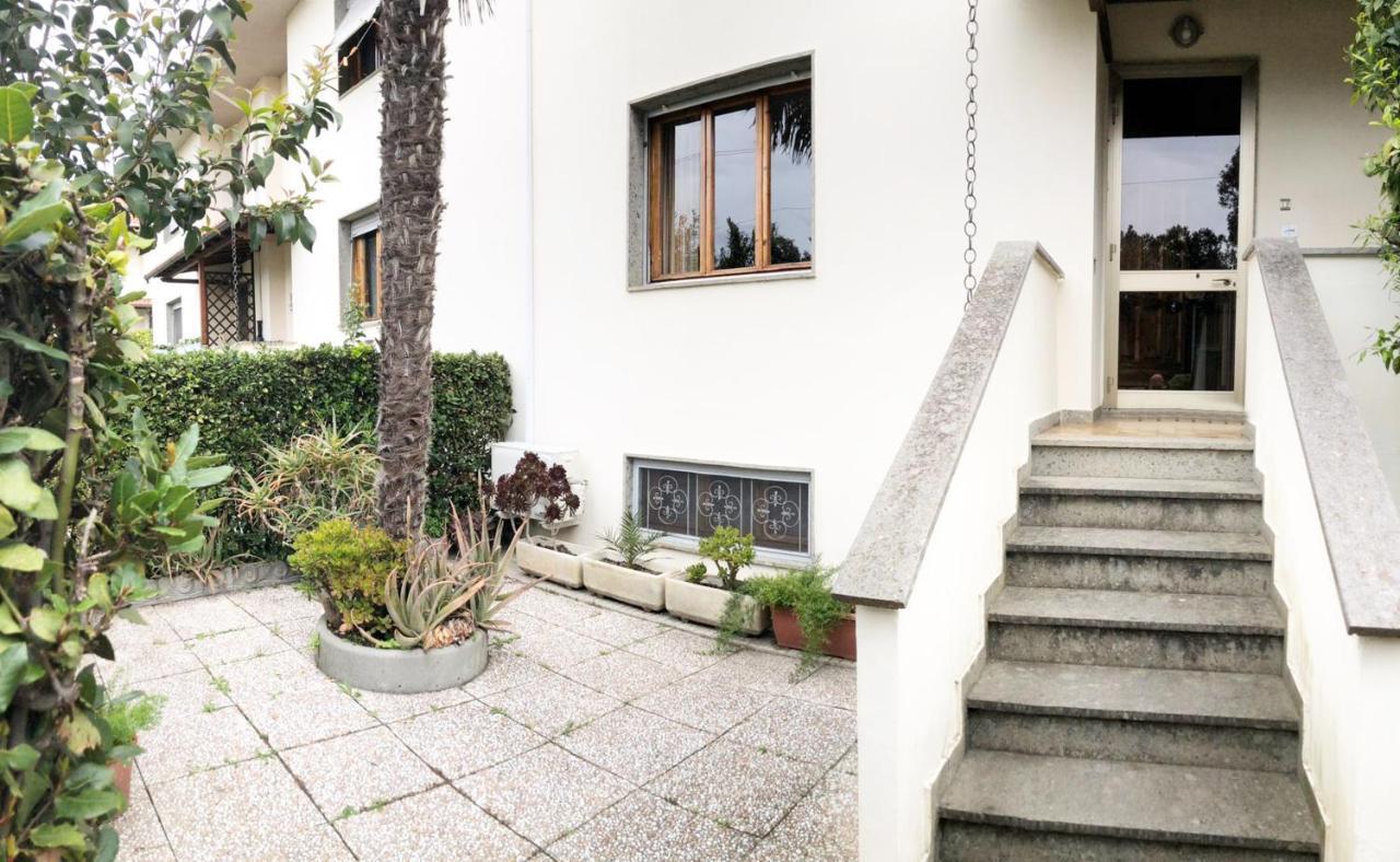 Appartamento Marisa Cecina  Exterior photo